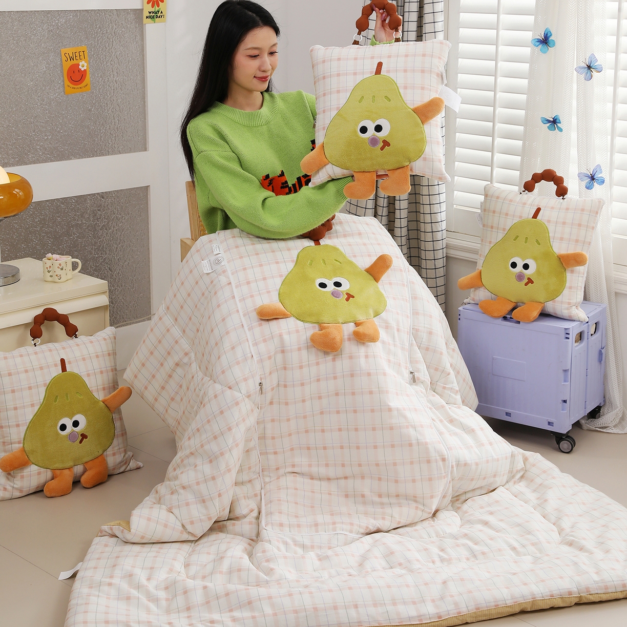 91家纺网 家纺一手货源 找家纺 照世家纺 2026新款多功能手提式抱枕被-梨想成真 浅薇安