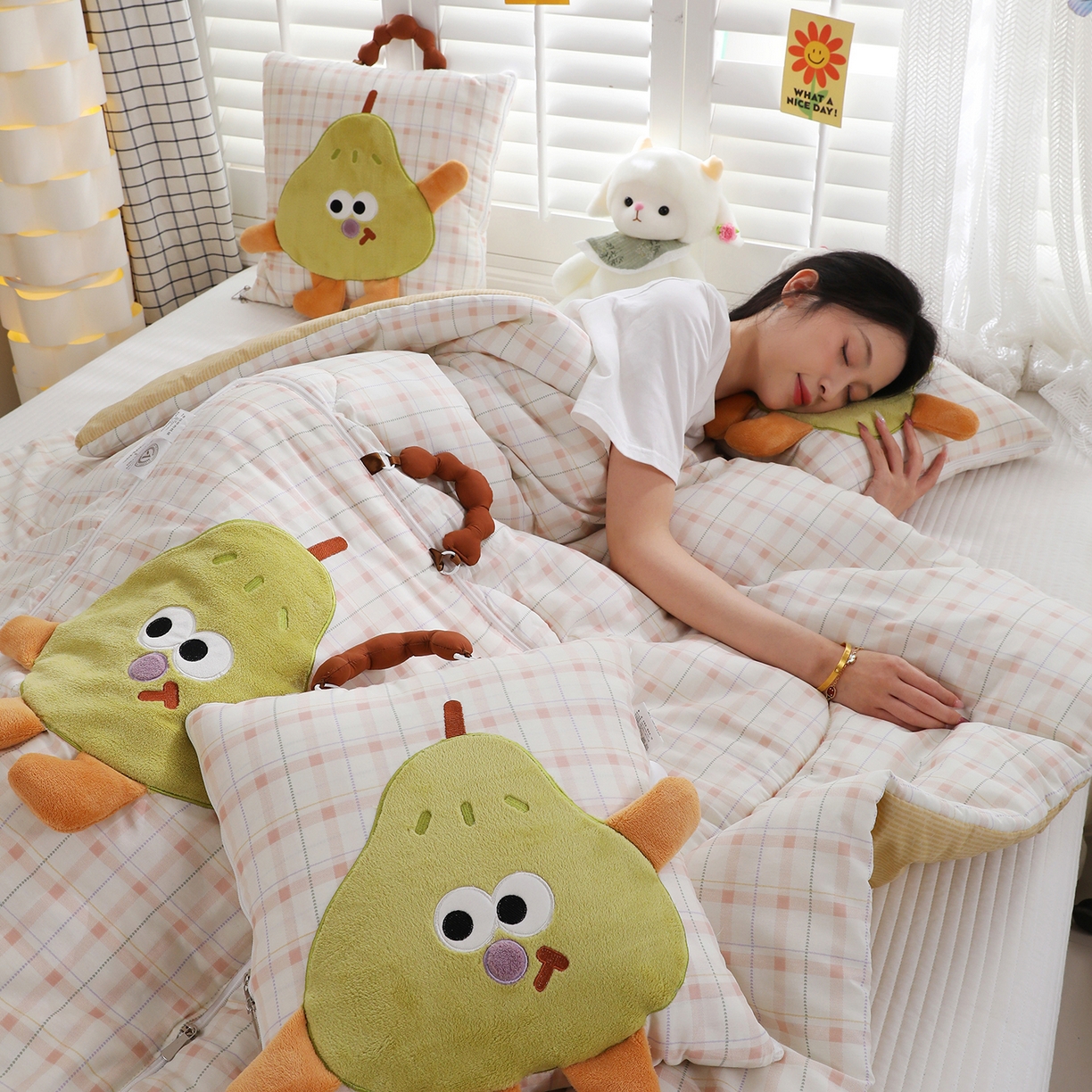 91家纺网 家纺一手货源 找家纺 照世家纺 2026新款多功能手提式抱枕被-梨想成真 浅薇安