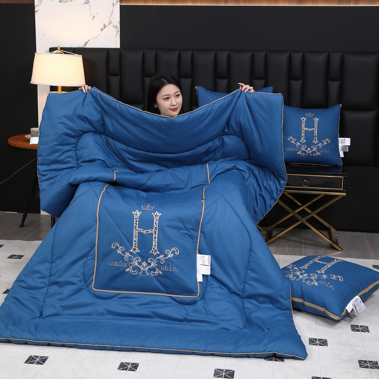 91家纺网 家纺一手货源 找家纺 （总）照世家纺 2026新款全棉安逸H款抱枕被