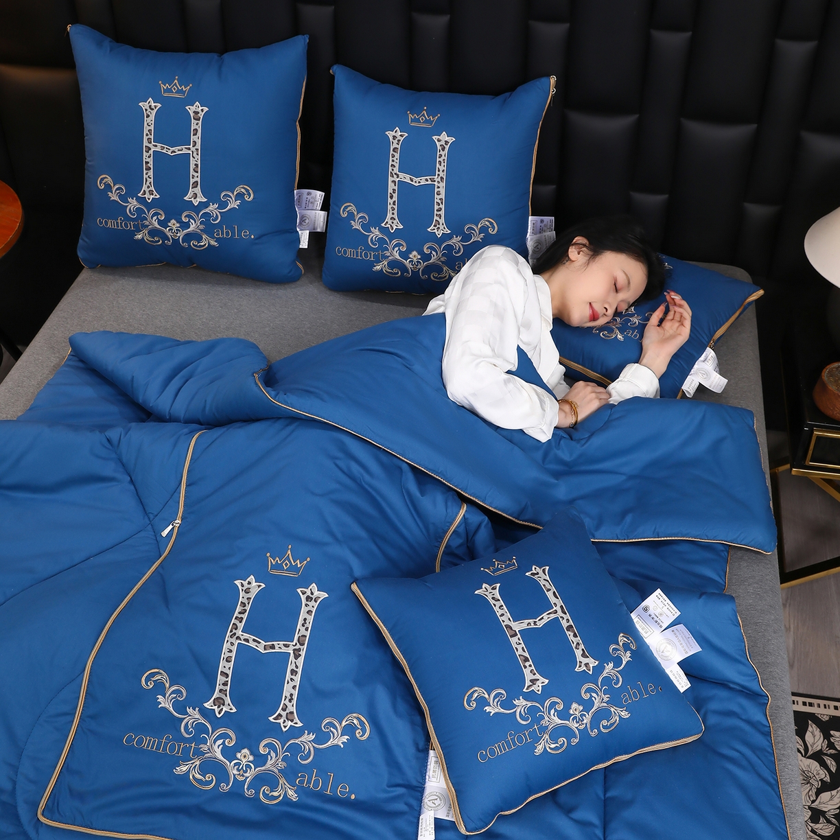 91家纺网 家纺一手货源 找家纺 （总）照世家纺 2026新款全棉安逸H款抱枕被