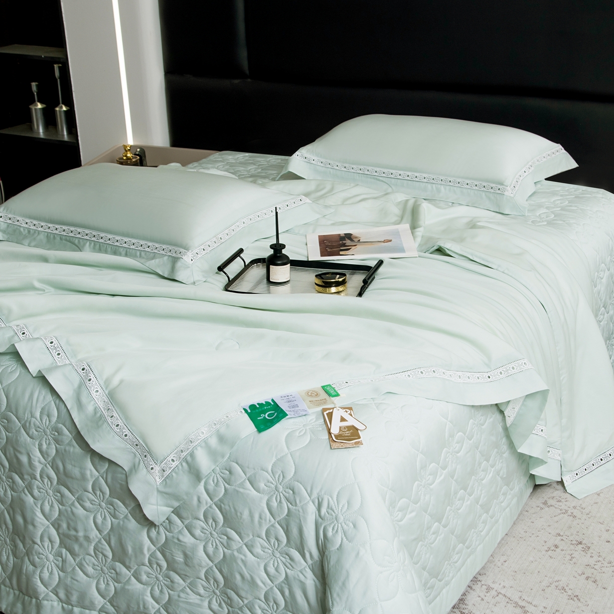 91家纺网 家纺一手货源 找家纺 三俏家纺 2026新款60支兰精天丝A类镂空床盖款夏被四件套纯色20％大豆蛋白【包质检】 薄荷绿