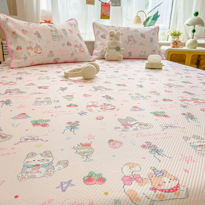 91家纺网 家纺一手货源 找家纺 莱米家纺 2026新款斜纹凉感床笠冰豆豆系列 猫咪乐园