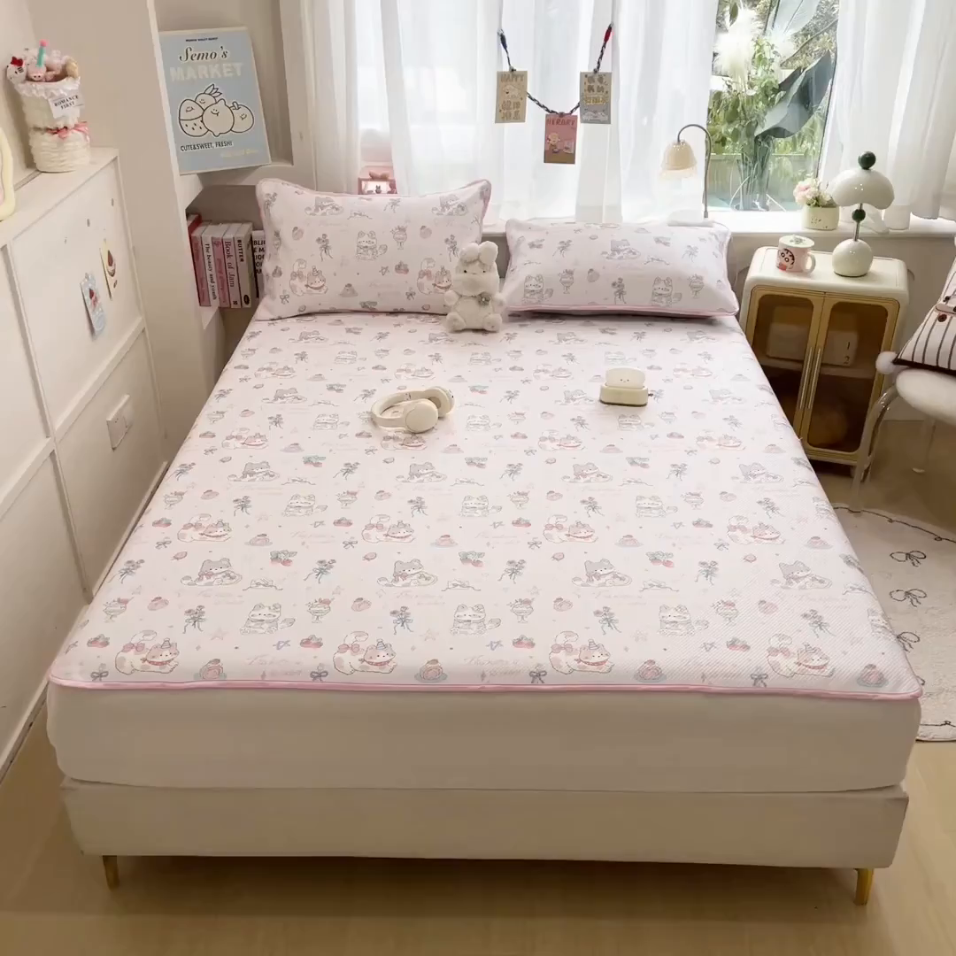 91家纺网 家纺一手货源 找家纺 莱米家纺 2026新款斜纹凉感床笠冰豆豆系列 猫咪乐园