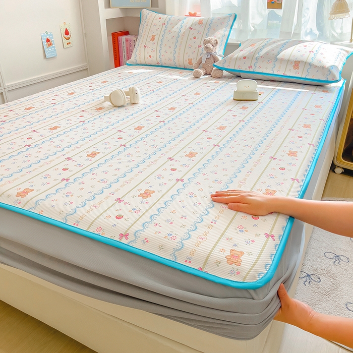 91家纺网 家纺一手货源 找家纺 莱米家纺 2026新款斜纹凉感床笠冰豆豆系列 条纹小熊