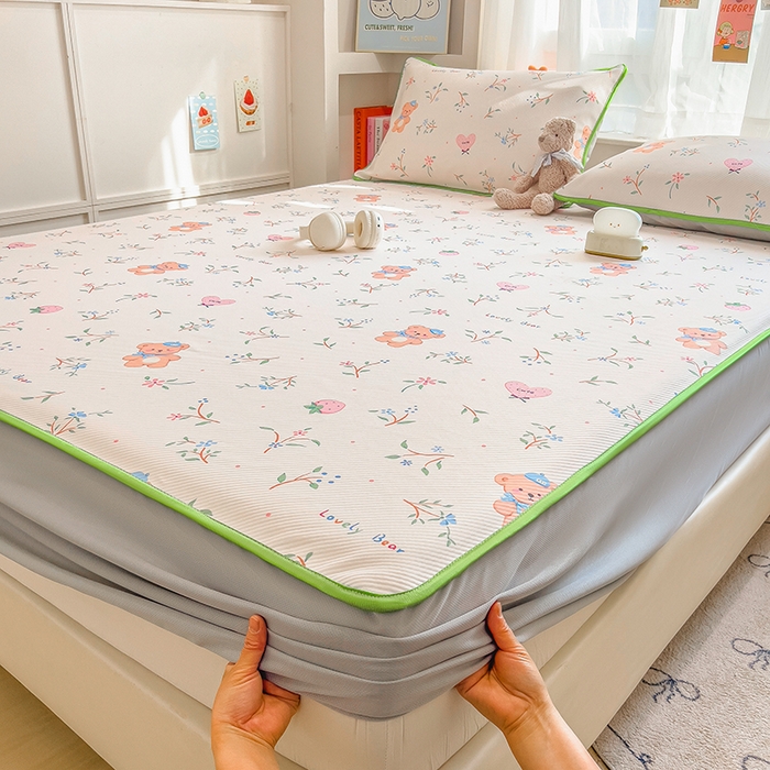 91家纺网 家纺一手货源 找家纺 莱米家纺 2026新款斜纹凉感床笠冰豆豆系列 叶子小熊