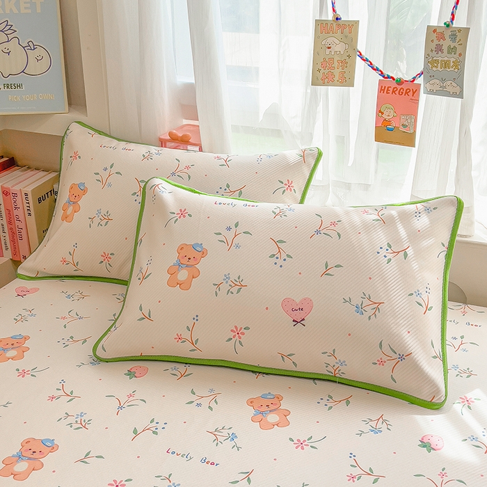 91家纺网 家纺一手货源 找家纺 莱米家纺 2026新款斜纹凉感床笠冰豆豆系列 叶子小熊