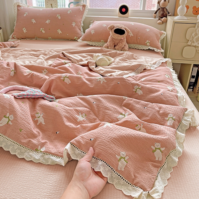 91家纺网 家纺一手货源 找家纺 （总）梦纤绒 2026新款云感皱皱纱花边款夏被夏凉被空调被四件套