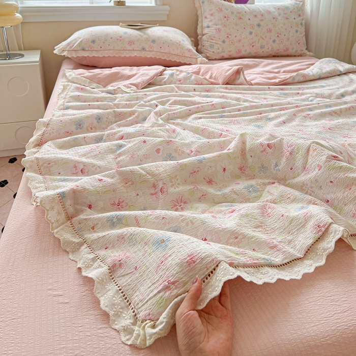 91家纺网 家纺一手货源 找家纺 （总）梦纤绒 2026新款云感皱皱纱花边款夏被夏凉被空调被四件套