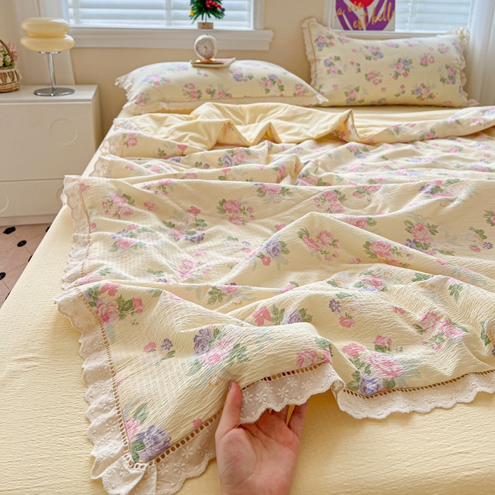 91家纺网 家纺一手货源 找家纺 （总）梦纤绒 2026新款云感皱皱纱花边款夏被夏凉被空调被四件套