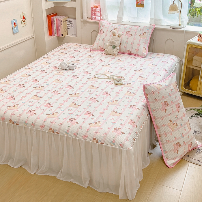 91家纺网 家纺一手货源 找家纺 莱米家纺 2026新款斜纹凉感床裙冰豆豆系列 彩色木马