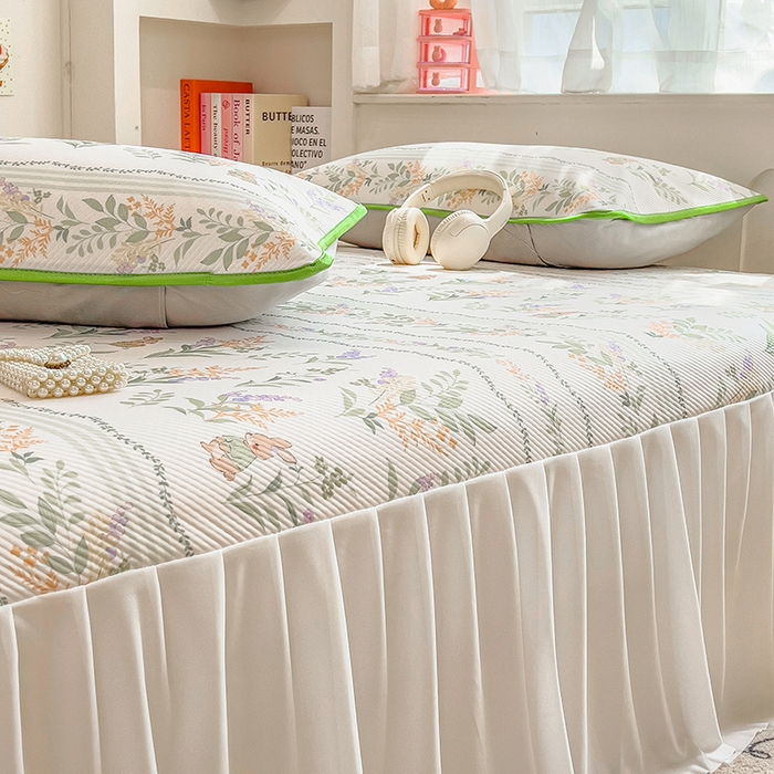 91家纺网 家纺一手货源 找家纺 莱米家纺 2026新款斜纹凉感床裙冰豆豆系列 从草集