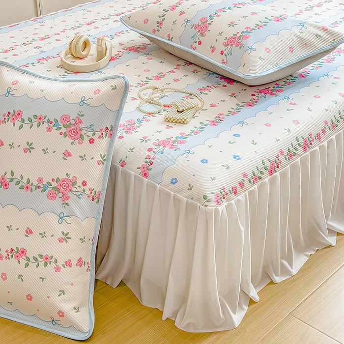 91家纺网 家纺一手货源 找家纺 莱米家纺 2026新款斜纹凉感床裙冰豆豆系列 花仙子