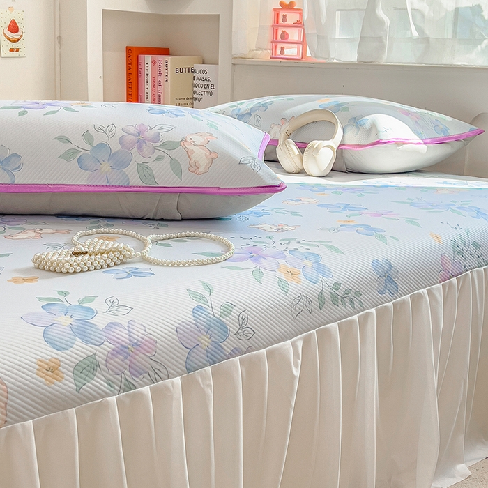 91家纺网 家纺一手货源 找家纺 莱米家纺 2026新款斜纹凉感床裙冰豆豆系列 兰花小兔