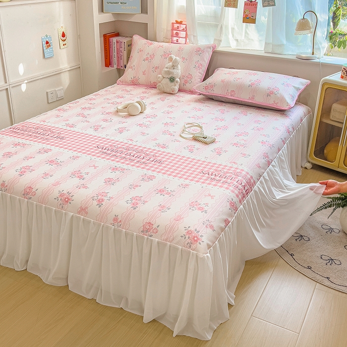 91家纺网 家纺一手货源 找家纺 莱米家纺 2026新款斜纹凉感床裙冰豆豆系列 浪漫花语