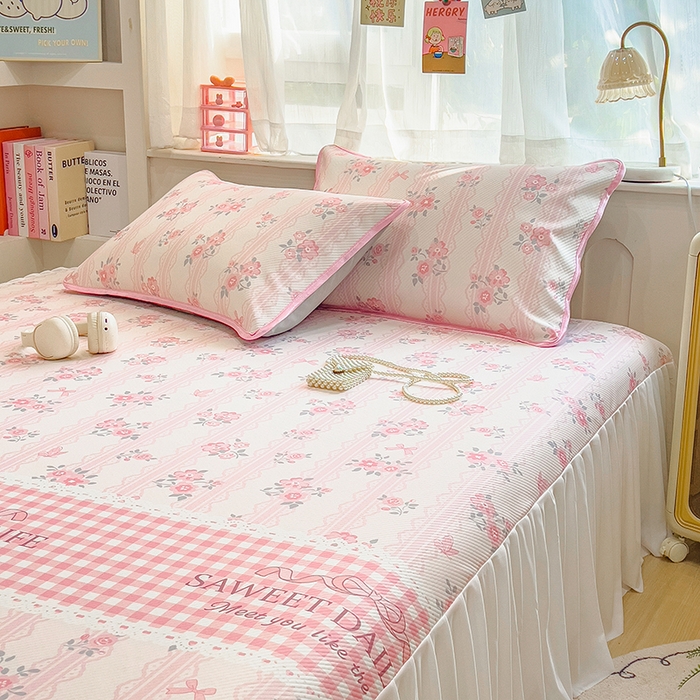 91家纺网 家纺一手货源 找家纺 莱米家纺 2026新款斜纹凉感床裙冰豆豆系列 浪漫花语