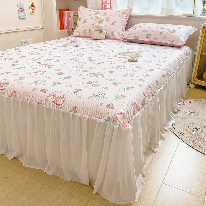 91家纺网 家纺一手货源 找家纺 莱米家纺 2026新款斜纹凉感床裙冰豆豆系列 猫咪乐园