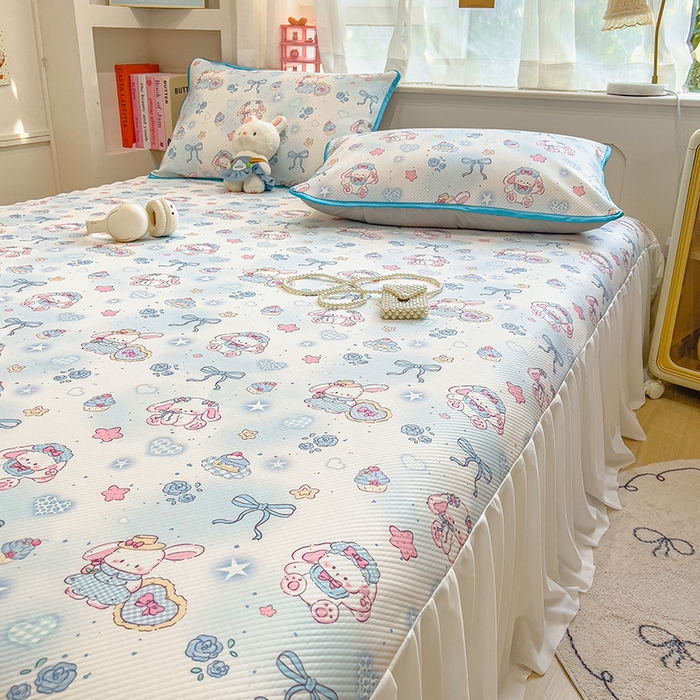 91家纺网 家纺一手货源 找家纺 莱米家纺 2026新款斜纹凉感床裙冰豆豆系列 萌宠甜兔