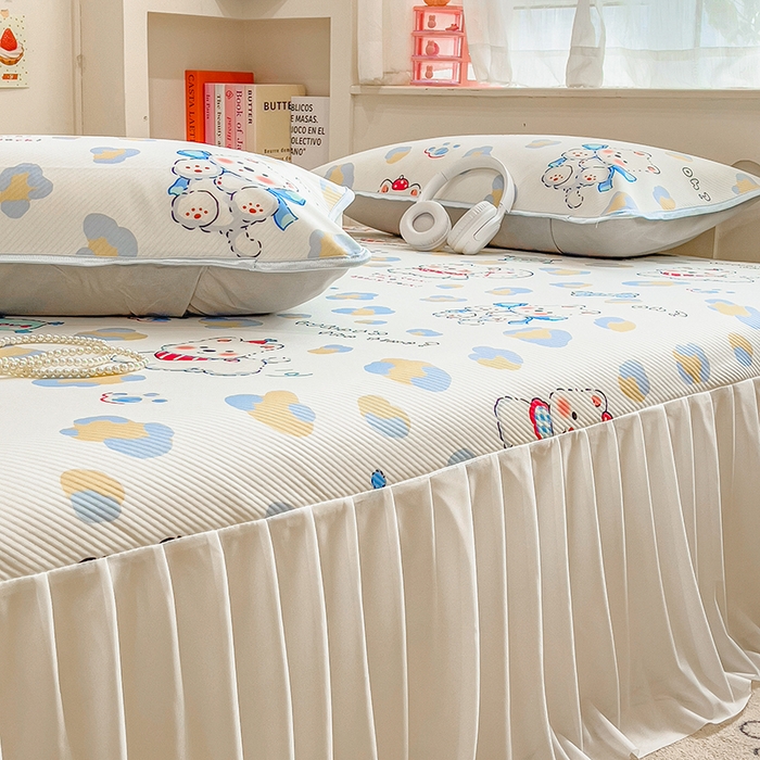 91家纺网 家纺一手货源 找家纺 莱米家纺 2026新款斜纹凉感床裙冰豆豆系列 泡芙小狗