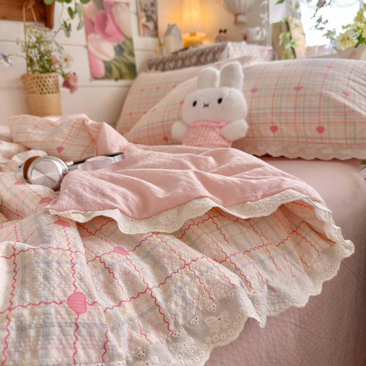 91家纺网 家纺一手货源 找家纺 初念 2026新款泡芙纱全花边夏被四件套 花笺-格格心