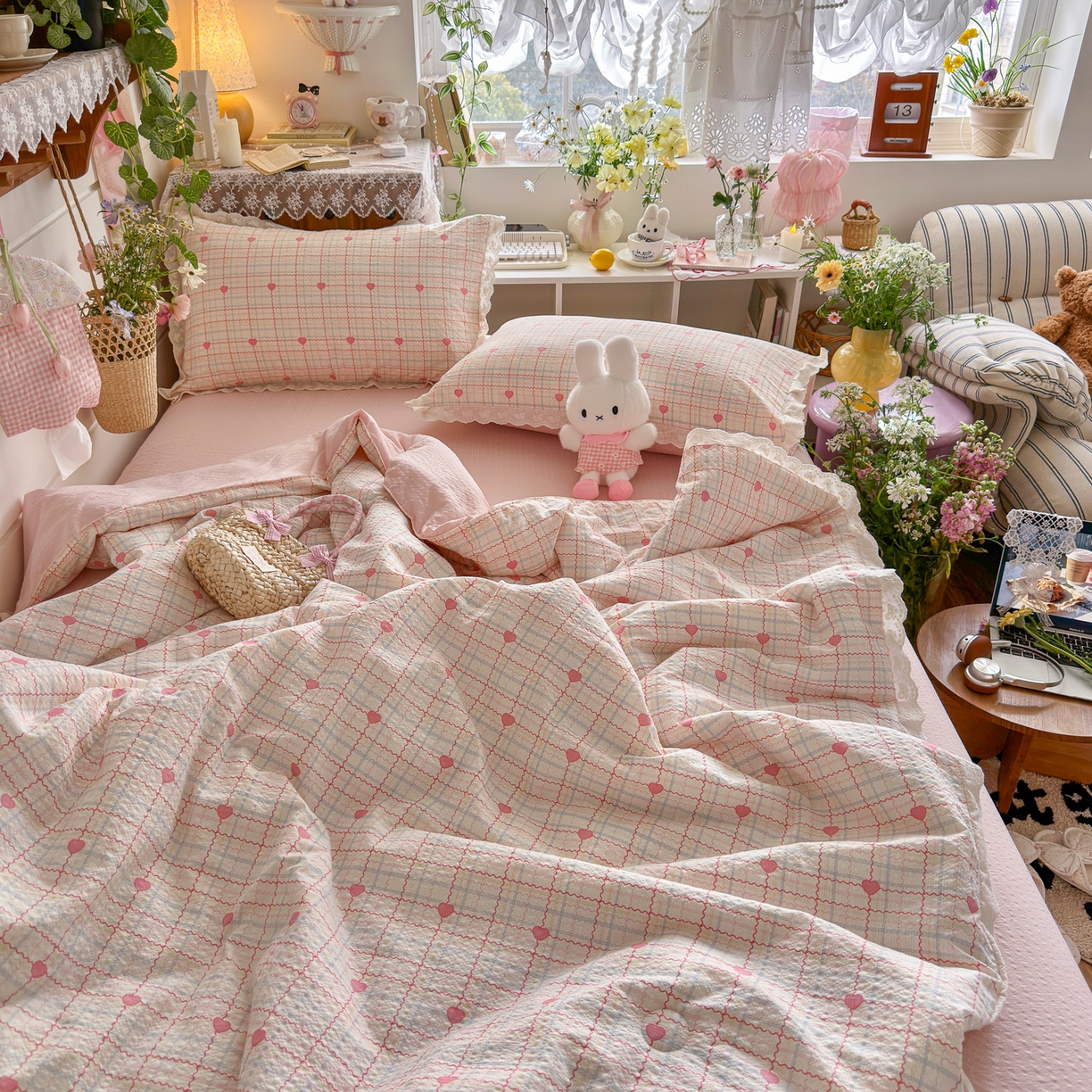 91家纺网 家纺一手货源 找家纺 初念 2026新款泡芙纱全花边夏被四件套 花笺-格格心