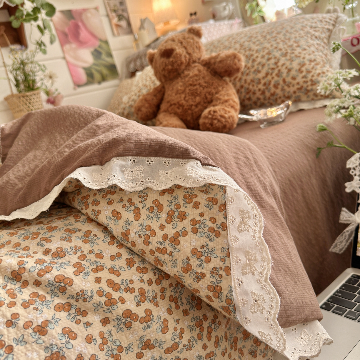91家纺网 家纺一手货源 找家纺 初念 2026新款泡芙纱全花边夏被四件套 花笺-暖橘枝