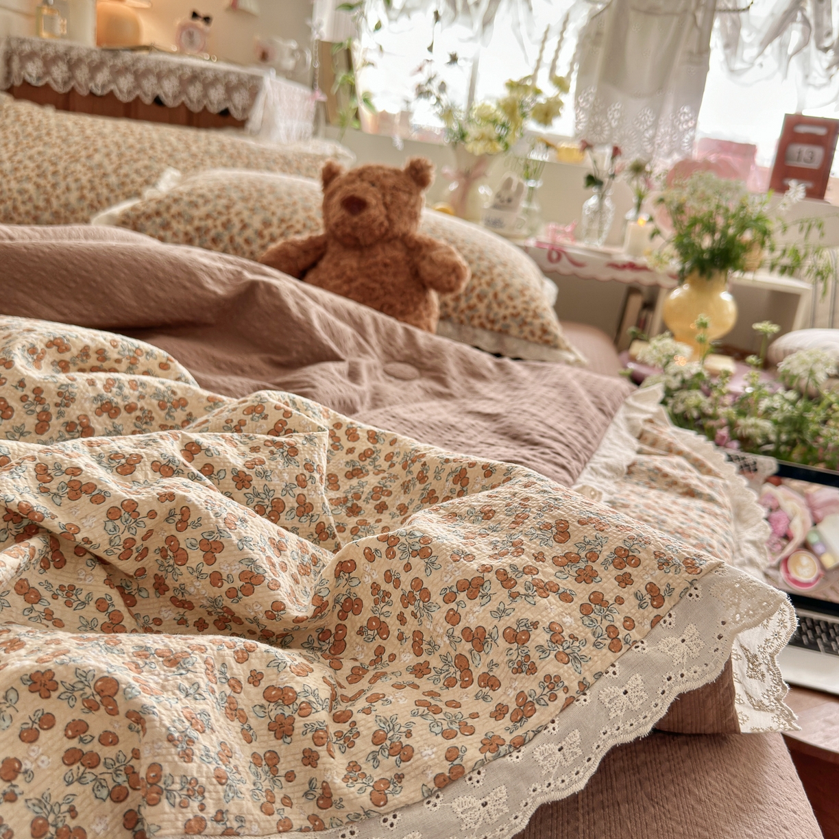 91家纺网 家纺一手货源 找家纺 初念 2026新款泡芙纱全花边夏被四件套 花笺-暖橘枝
