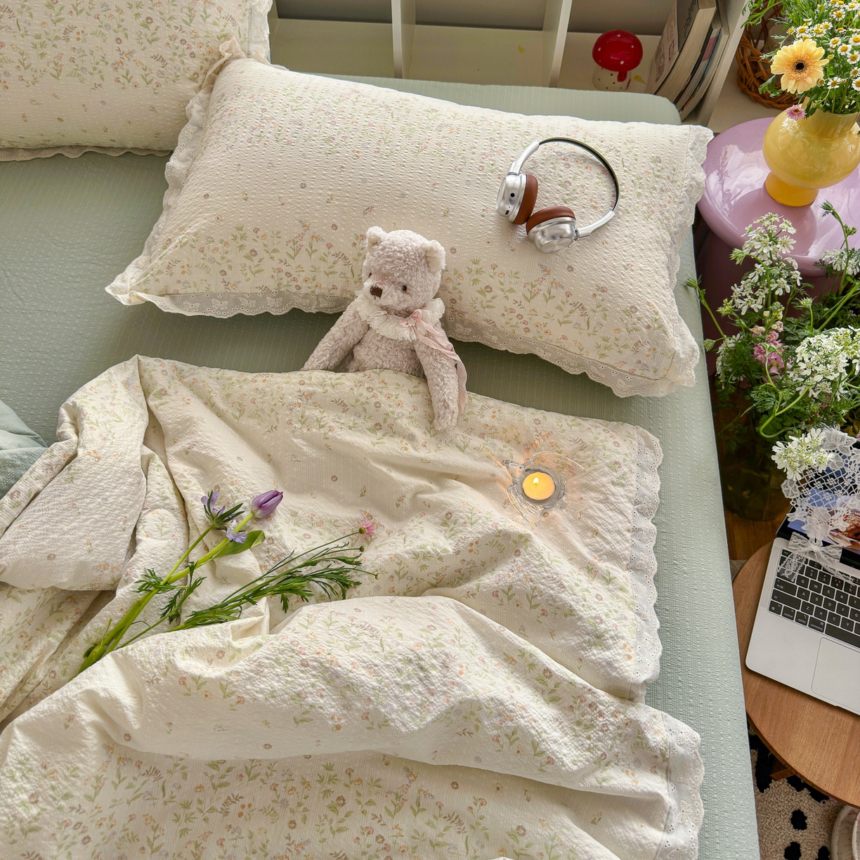 91家纺网 家纺一手货源 找家纺 初念 2026新款泡芙纱全花边夏被四件套 花笺-浅夏花信