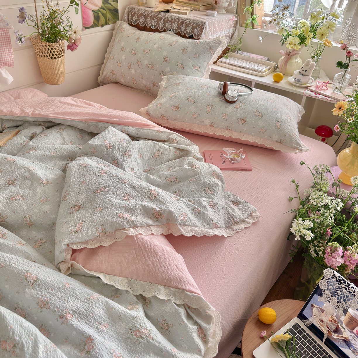 91家纺网 家纺一手货源 找家纺 初念 2026新款泡芙纱全花边夏被四件套 花笺-柔诗意