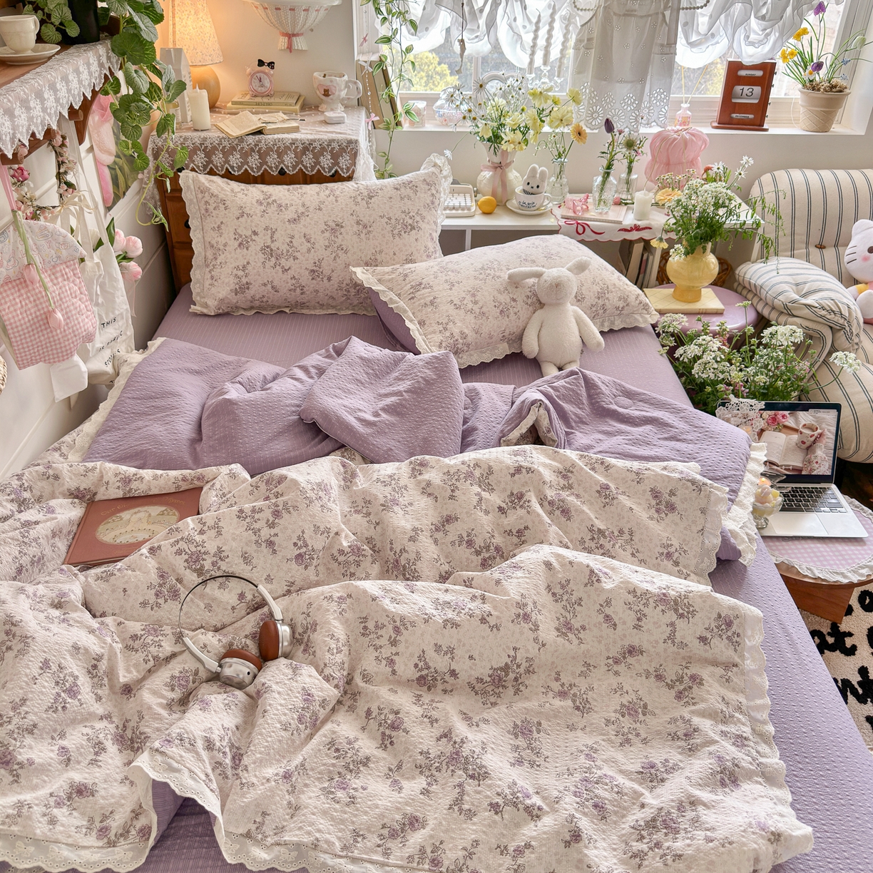 91家纺网 家纺一手货源 找家纺 初念 2026新款泡芙纱全花边夏被四件套 花笺-柔紫碎花屿