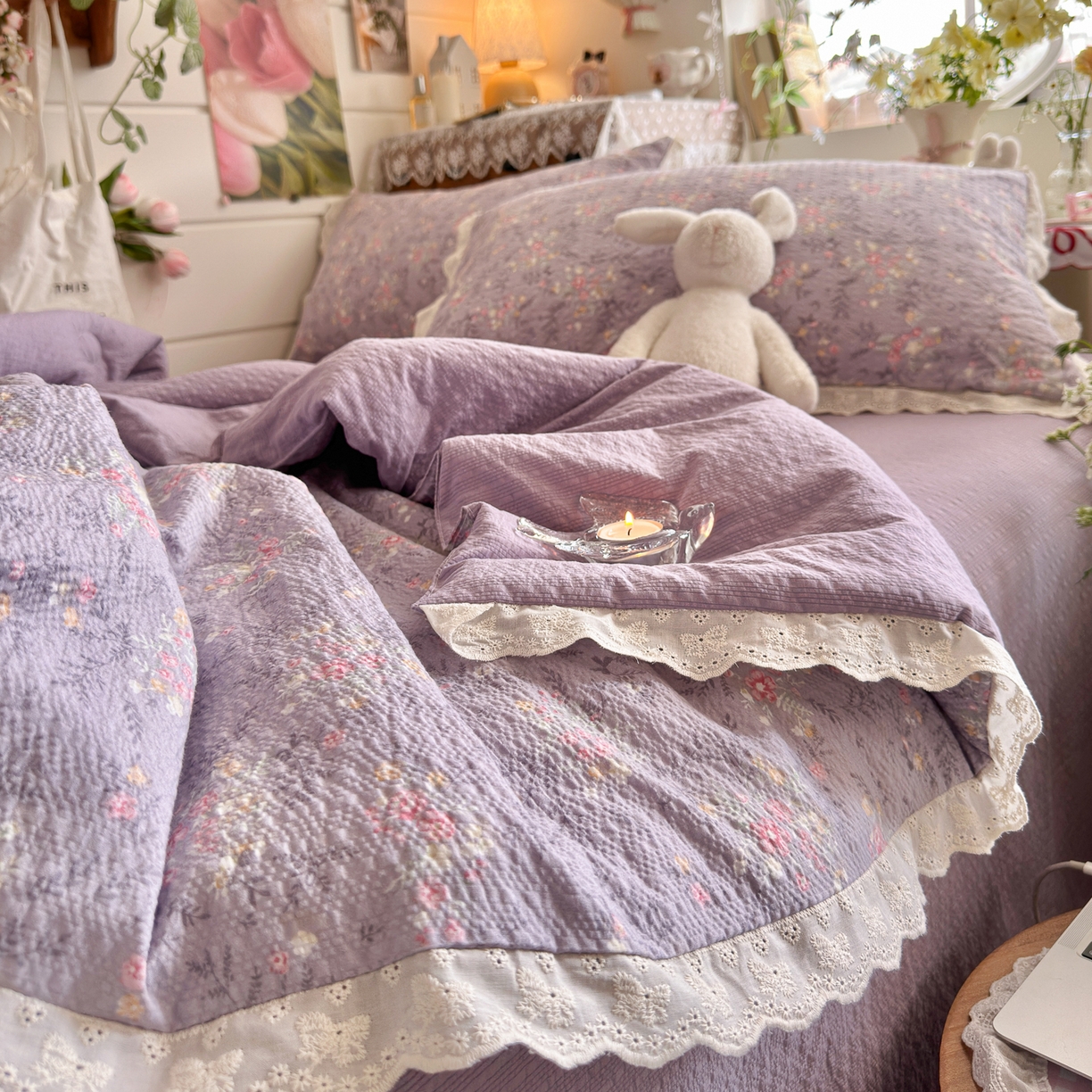 91家纺网 家纺一手货源 找家纺 初念 2026新款泡芙纱全花边夏被四件套 花笺-松间茶事