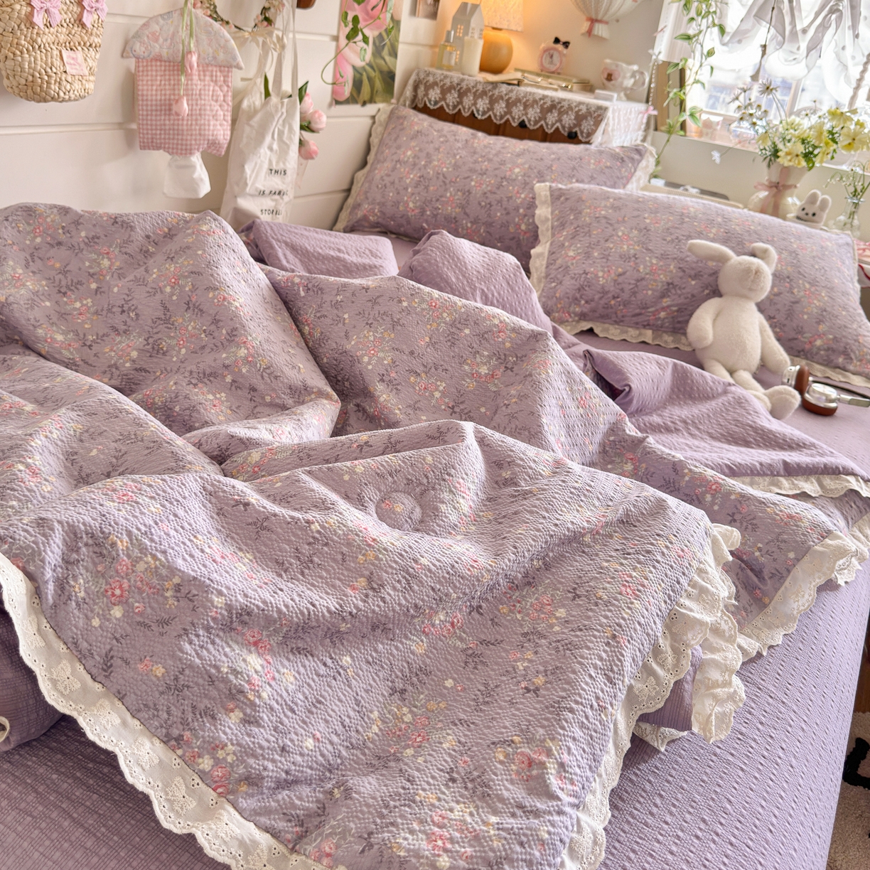 91家纺网 家纺一手货源 找家纺 初念 2026新款泡芙纱全花边夏被四件套 花笺-松间茶事