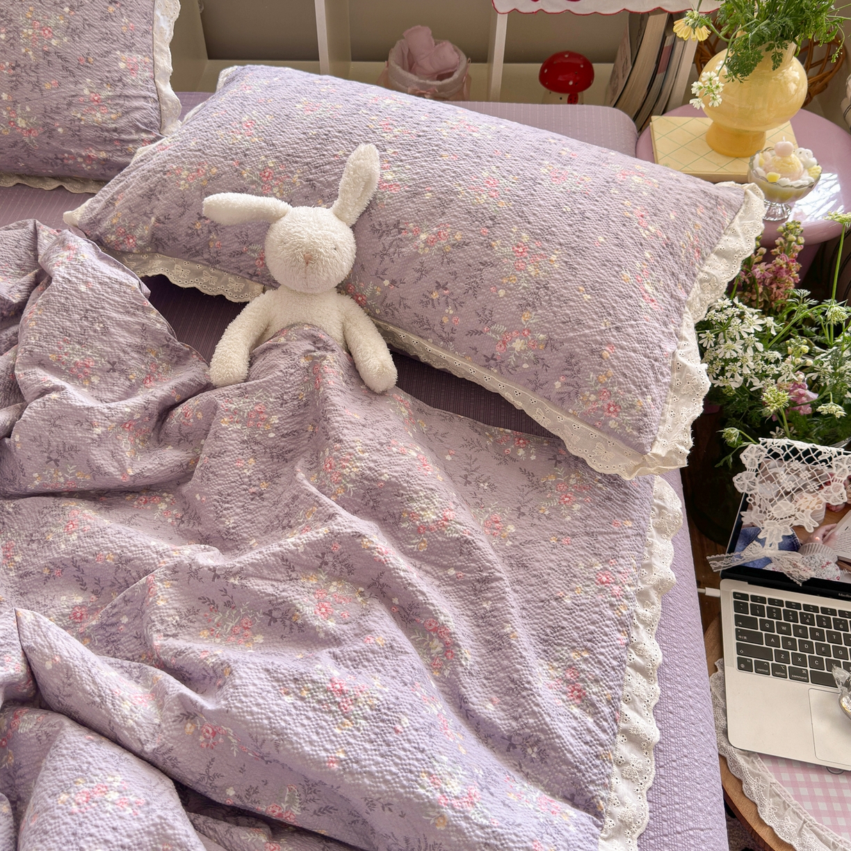 91家纺网 家纺一手货源 找家纺 初念 2026新款泡芙纱全花边夏被四件套 花笺-松间茶事