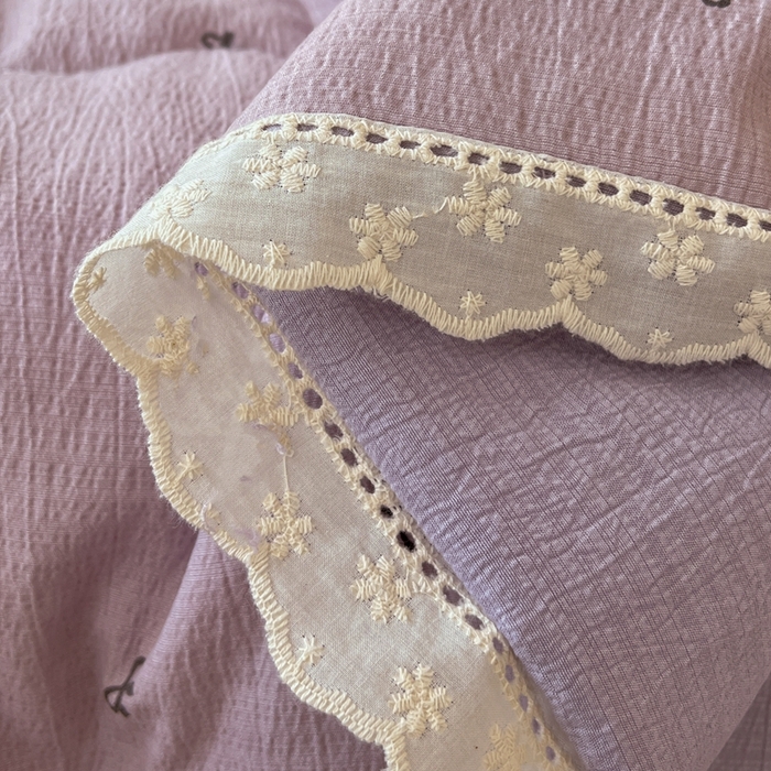 91家纺网 家纺一手货源 找家纺 梦纤绒 2026新款云感皱皱纱花边款夏被夏凉被空调被四件套 紫色蝴蝶结