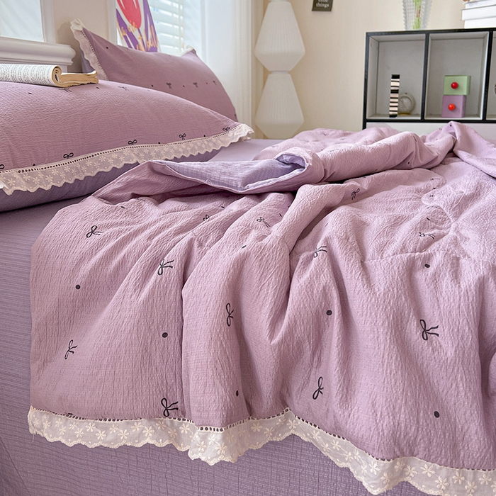 91家纺网 家纺一手货源 找家纺 梦纤绒 2026新款云感皱皱纱花边款夏被夏凉被空调被四件套 心意紫