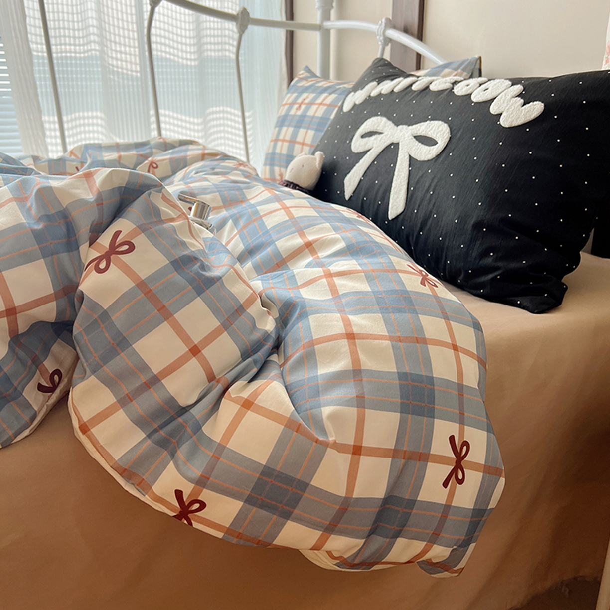 91家纺网 家纺一手货源 找家纺 桃子家居 2026新款A类全棉纯棉水洗棉蝴蝶结条纹小清新混搭毛巾绣枕套少女系四件套 水洗棉-海盐蝴蝶结蓝