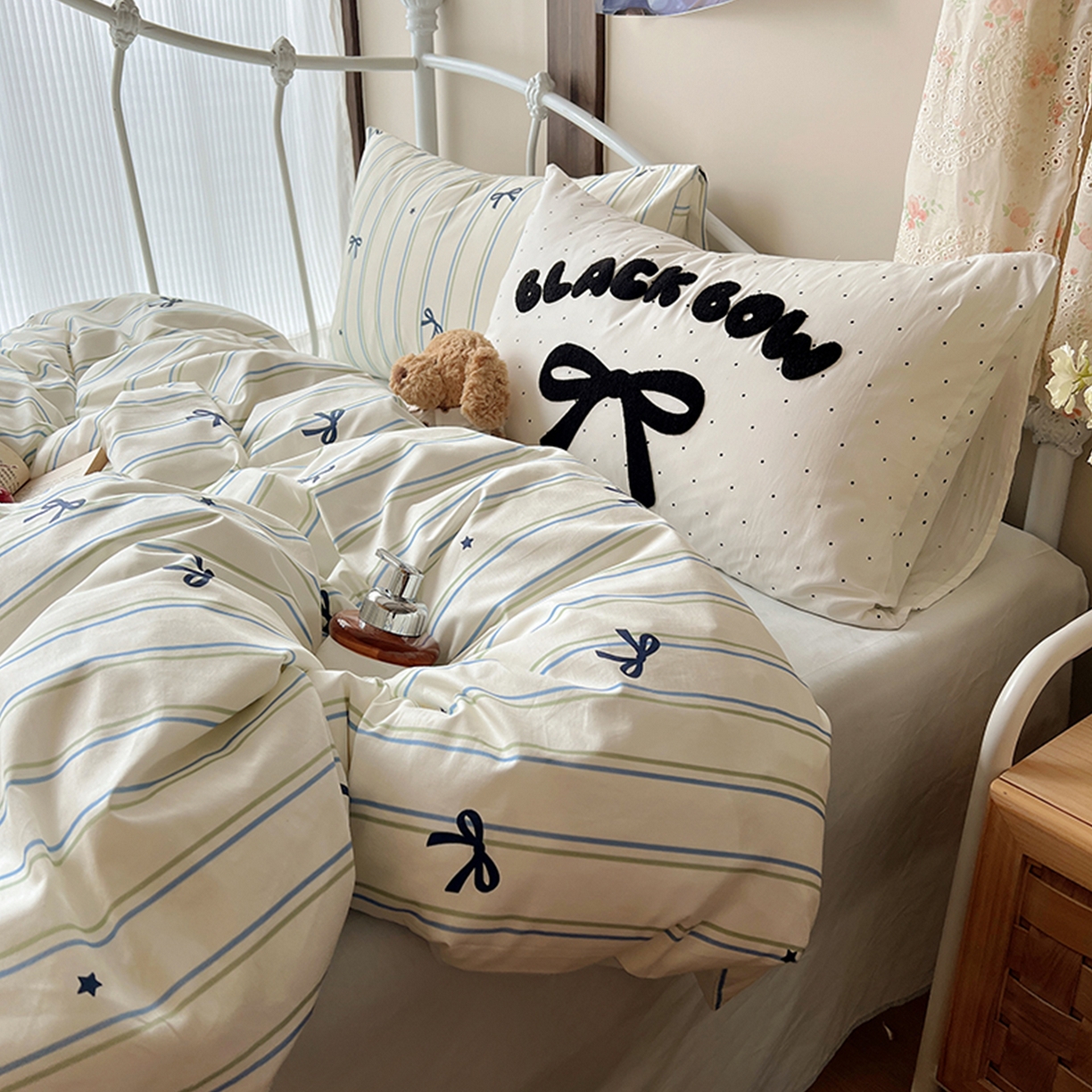 91家纺网 家纺一手货源 找家纺 桃子家居 2026新款A类全棉纯棉水洗棉蝴蝶结条纹小清新混搭毛巾绣枕套少女系四件套 水洗棉-海盐薄荷条