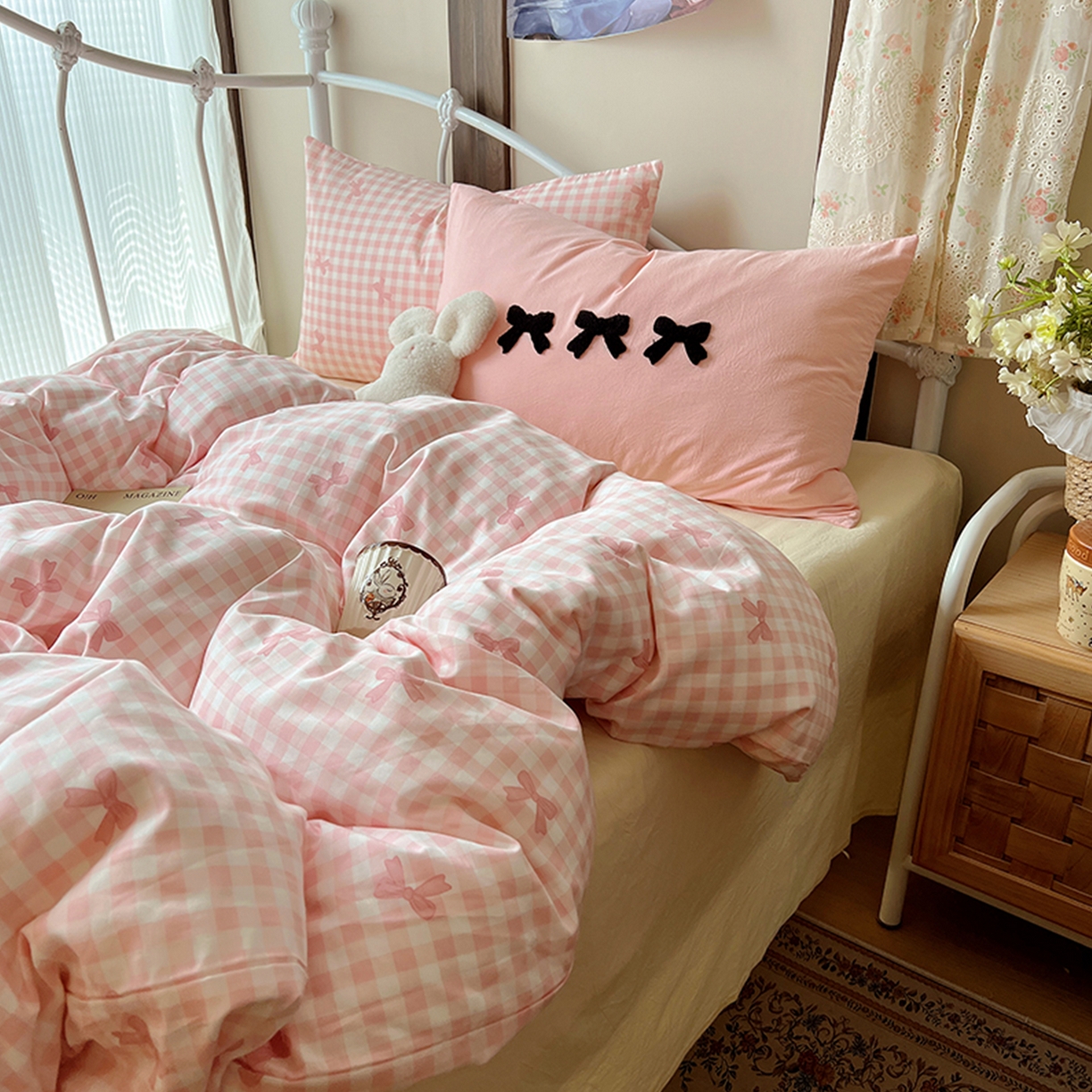 91家纺网 家纺一手货源 找家纺 桃子家居 2026新款A类全棉纯棉水洗棉蝴蝶结条纹小清新混搭毛巾绣枕套少女系四件套 水洗棉-蝴蝶结粉粉