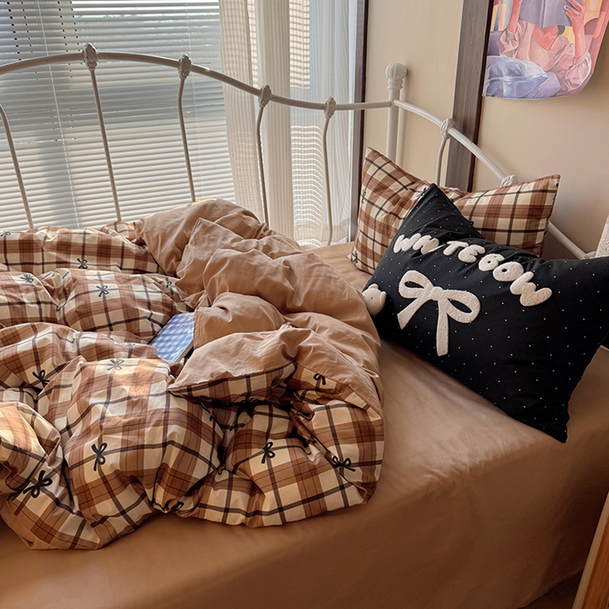 91家纺网 家纺一手货源 找家纺 桃子家居 2026新款A类全棉纯棉水洗棉蝴蝶结条纹小清新混搭毛巾绣枕套少女系四件套 水洗棉-焦糖蝴蝶结棕