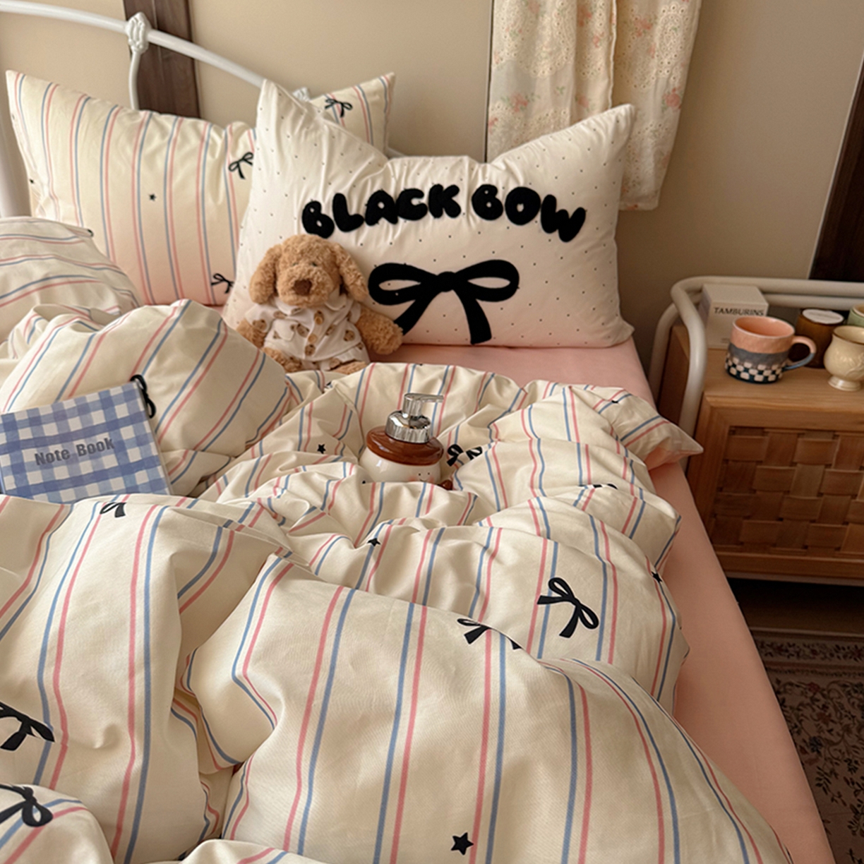 91家纺网 家纺一手货源 找家纺 桃子家居 2026新款A类全棉纯棉水洗棉蝴蝶结条纹小清新混搭毛巾绣枕套少女系四件套 水洗棉-蜜桃气泡条