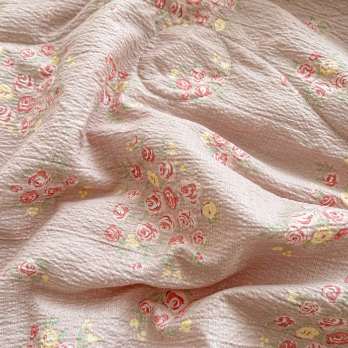 91家纺网 家纺一手货源 找家纺 梦纤绒 2026新款云感皱皱纱花边款夏被夏凉被空调被四件套 素颜