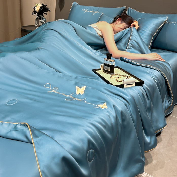 91家纺网 家纺一手货源 找家纺 （总）红嘴企鹅 2026新款水洗冰丝刺绣夏被四件套