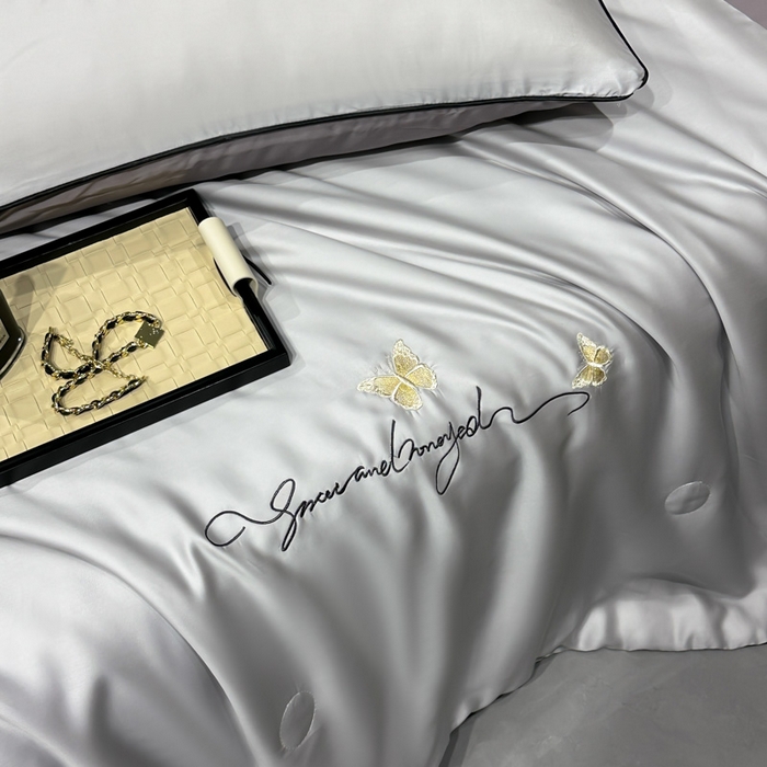 91家纺网 家纺一手货源 找家纺 红嘴企鹅 2026新款浪漫蝴蝶冰丝夏被夏凉被空调被 浪漫-银灰+深灰