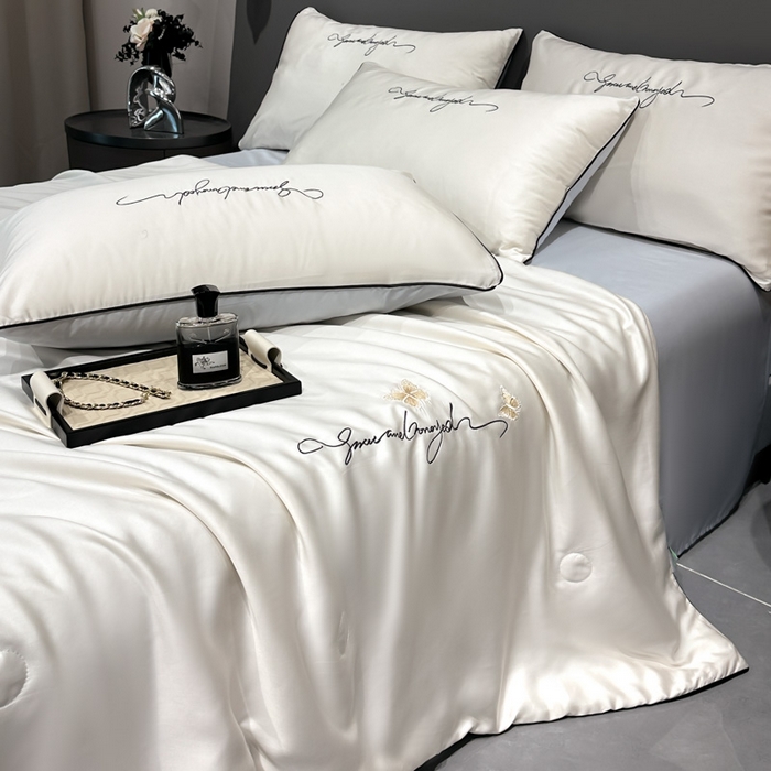 91家纺网 家纺一手货源 找家纺 红嘴企鹅 2026新款浪漫蝴蝶冰丝夏被夏凉被空调被 浪漫-奶白+蓝色