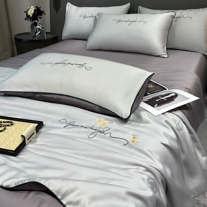 91家纺网 家纺一手货源 找家纺 红嘴企鹅 2026新款浪漫蝴蝶冰丝夏被夏凉被空调被 浪漫-银灰+深灰