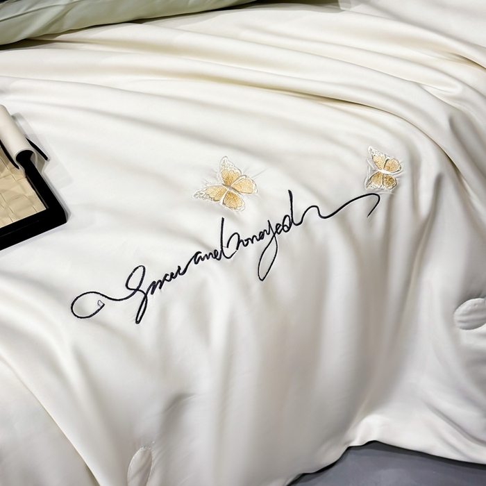 91家纺网 家纺一手货源 找家纺 红嘴企鹅 2026新款浪漫蝴蝶冰丝夏被夏凉被空调被 浪漫-奶白+清香绿