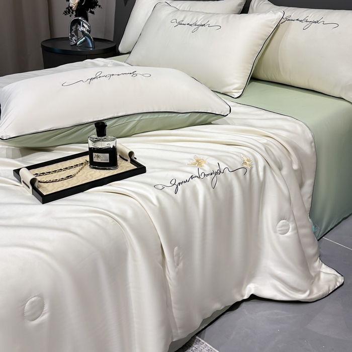 91家纺网 家纺一手货源 找家纺 红嘴企鹅 2026新款浪漫蝴蝶冰丝夏被夏凉被空调被 浪漫-奶白+清香绿