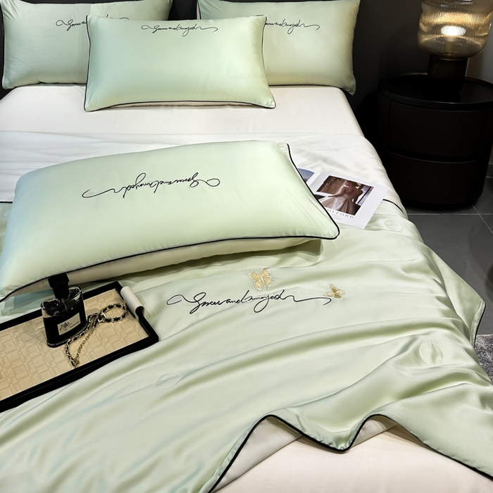 91家纺网 家纺一手货源 找家纺 红嘴企鹅 2026新款浪漫蝴蝶冰丝夏被夏凉被空调被 浪漫-清香绿+奶白