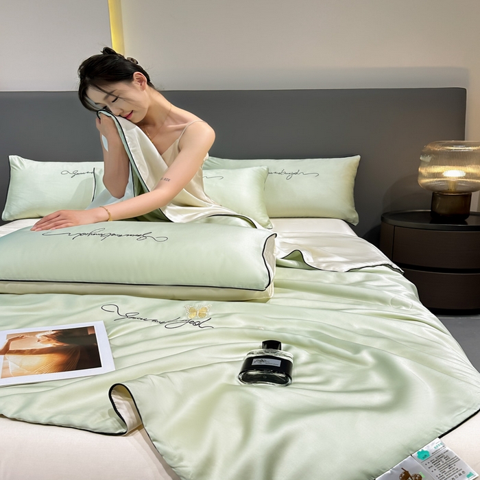 91家纺网 家纺一手货源 找家纺 红嘴企鹅 2026新款浪漫蝴蝶冰丝夏被夏凉被空调被 浪漫-清香绿+奶白