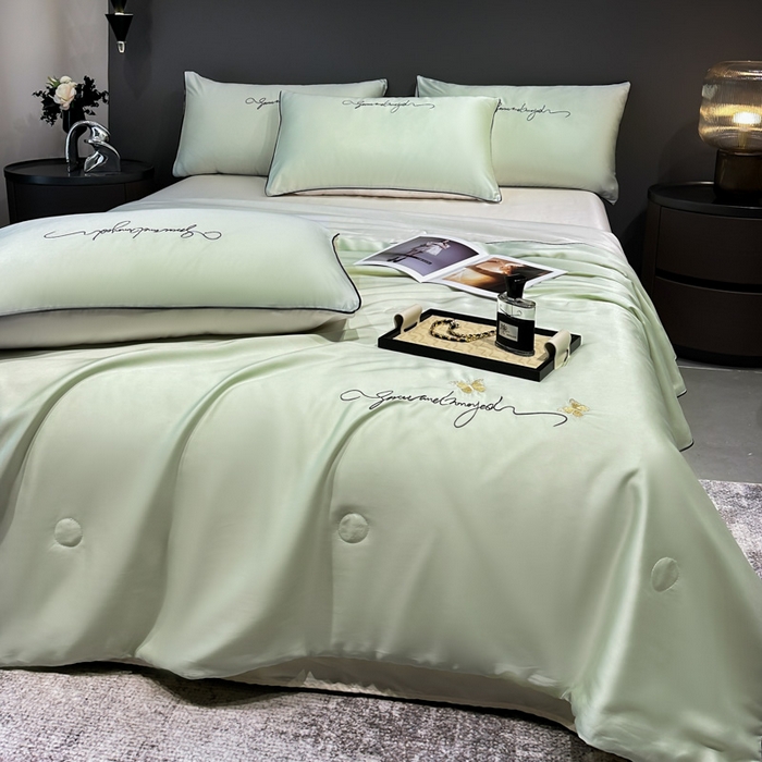 91家纺网 家纺一手货源 找家纺 红嘴企鹅 2026新款浪漫蝴蝶冰丝夏被夏凉被空调被 浪漫-清香绿+奶白