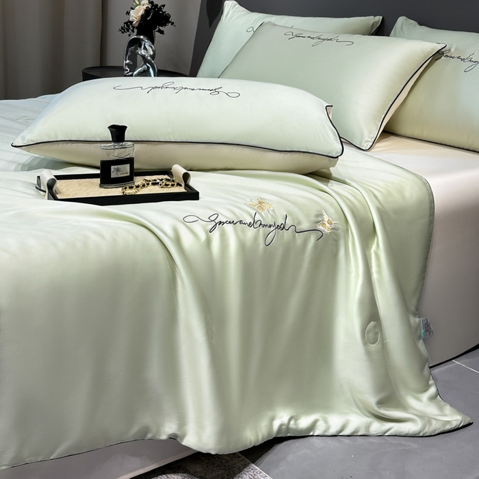 91家纺网 家纺一手货源 找家纺 红嘴企鹅 2026新款浪漫蝴蝶冰丝夏被夏凉被空调被 浪漫-清香绿+奶白